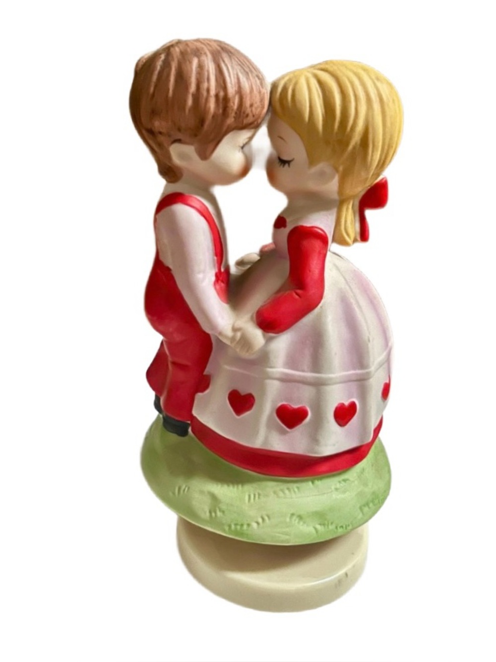 Lefton ~ Musical ~ Red Valentine Boy & Girl Kissing ~ Ceramic Figurine ~Video